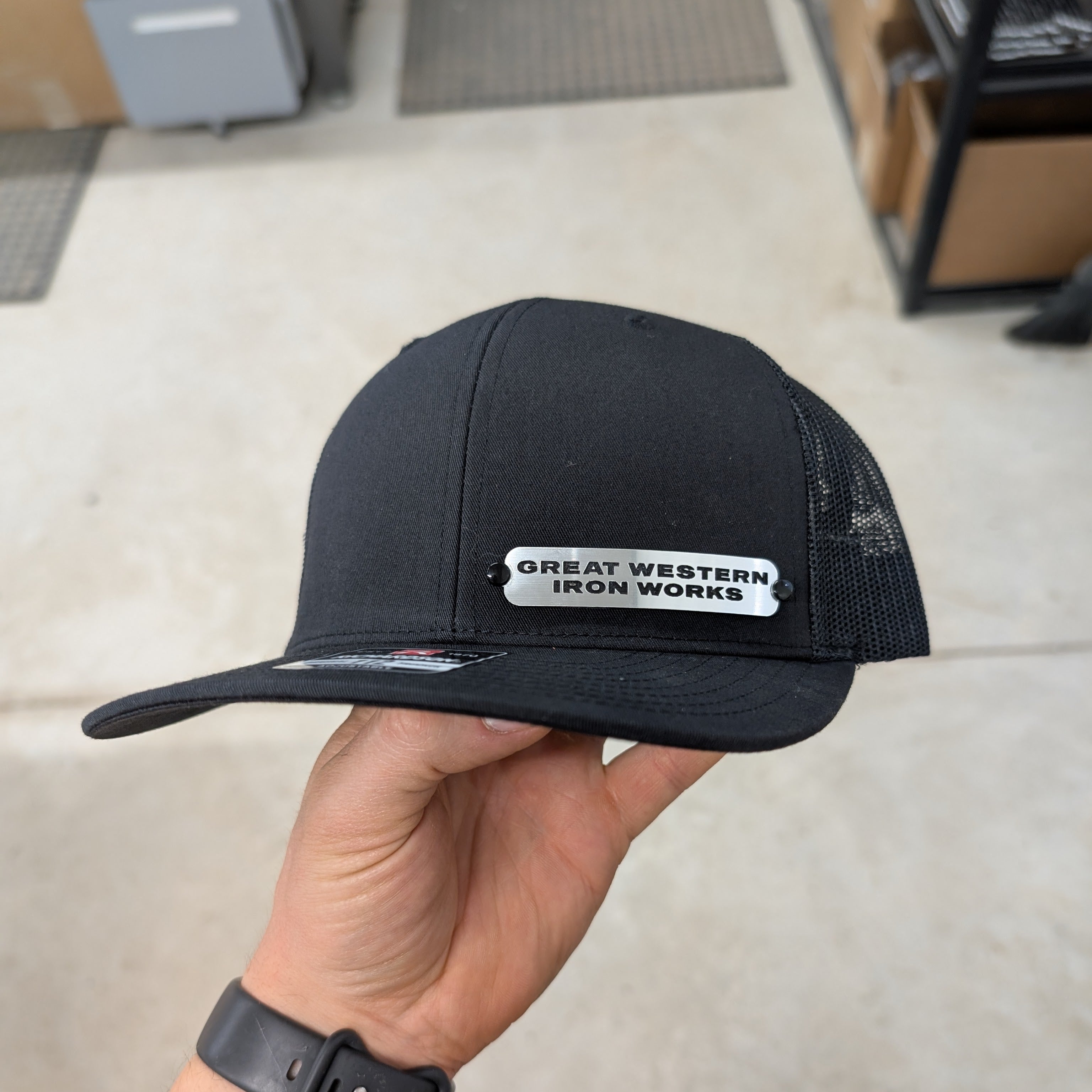 Gorras personalizadas con insignia de empresa y logotipo - Gorra de camionero de malla - Una sola capa - Cepillada Imagen secundaria del producto